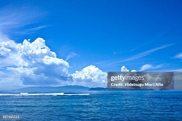 sea and summer sky - prefettura di hyogo foto e immagini stock