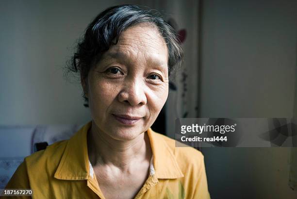 asiatische frau - character faces asian stock-fotos und bilder