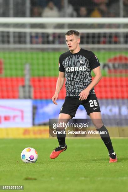 Matthias Ginter of SC Freiburg plays the ball during the Bundesliga match between 1. FC Heidenheim 1846 and Sport-Club Freiburg at Voith-Arena on...