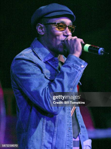 Mos Def Smiling 3,726 Mos Def Photos & High Res Pictures - Getty Images