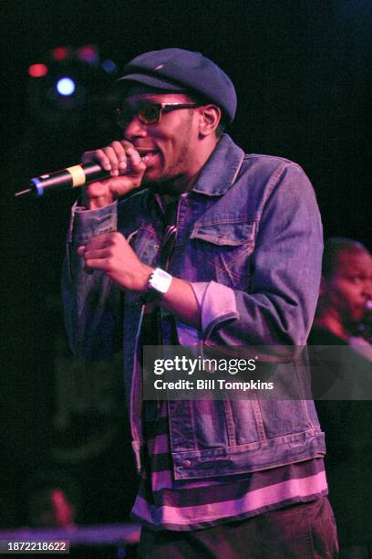 Mos Def Smiling 3,726 Mos Def Photos & High Res Pictures - Getty Images