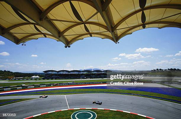 Sapang Raceway 71,042 Sepang F1 Photos & High Res Pictures - Getty Images