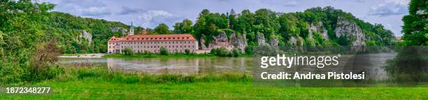 weltenburg monastery on danube river gorge, bavaria, germany - abyss by abby stock-fotos und bilder