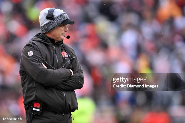 Defensive coordinator Jim Schwartz of the Cleveland Browns looks on during the first half against the Chicago Bears at Cleveland Browns Stadium on...