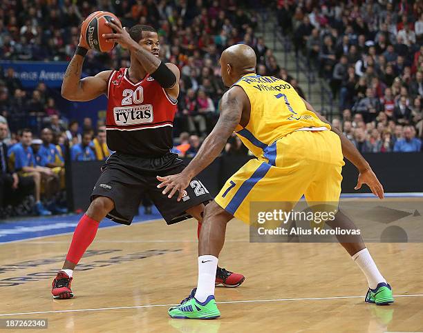 Omar Cook, #20 of Lietuvos Rytas Vilnius in action during the 2013-2014 Turkish Airlines Euroleague Regular Season Date 4 game between Lietuvos Rytas...