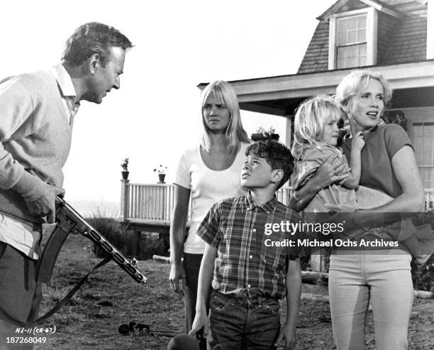 Actor Carl Reiner, actress Andrea Dromm, actor Sheldon Collins, actress Cindy Putnam and Eva Marie Saint on set of the movie "The Russians Are Coming...