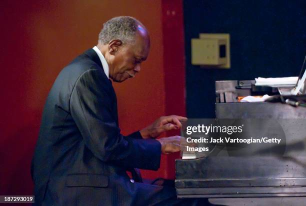 American Jazz composer, bandleader and musician Hank Jones plays piano as he performs in 'The Jazz Masters Salute the Broadway Masters' at the...