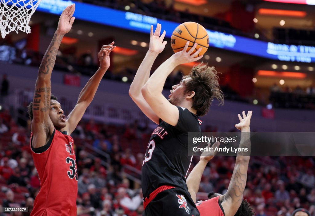Arkansas State v Louisville
