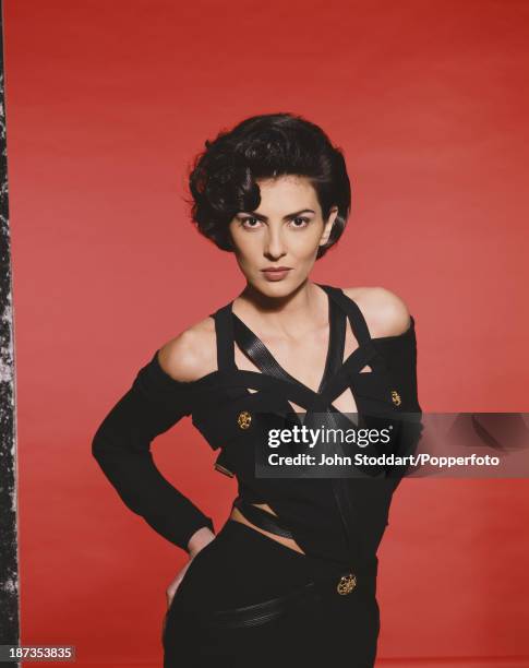 British actress Gina Bellman, 1993.