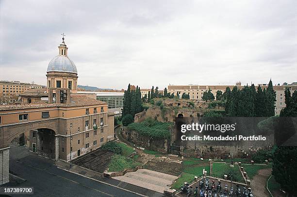Augustus Building In Rome 95 Arch Of Augustus Rome Stock Photos, High-Res Pictures, and Images ...