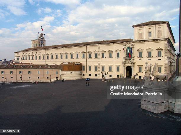 Italy, Lazio, Rome, Palazzo del Quirinale, View of the building in Rome on the side of the square with the fountain of Dioscuri, .