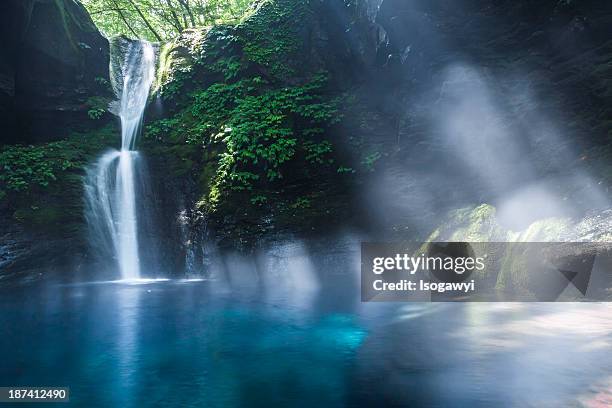 summer of oshiraji falls - 川 日本 ストックフォトと画像