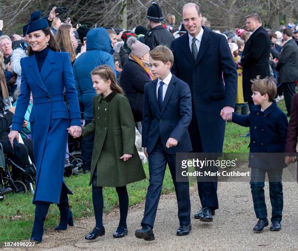 Catherine, Princess of Wales and Prince William, Prince of Wales with Prince Louis of Wales , Prince George of Wales and Princess Charlotte of Wales...