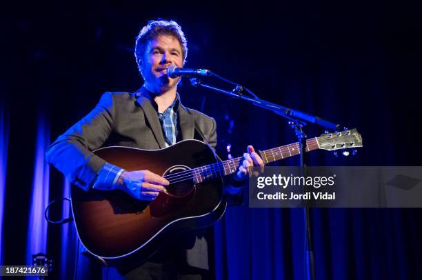 Josh Ritter performs on stage at Sala Apolo on November 8, 2013 in Barcelona, Spain.