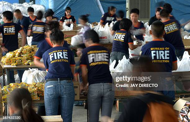 Repacking Ikonica 45 Repacking Stock Photos, High-Res Pictures, and Images - Getty Images