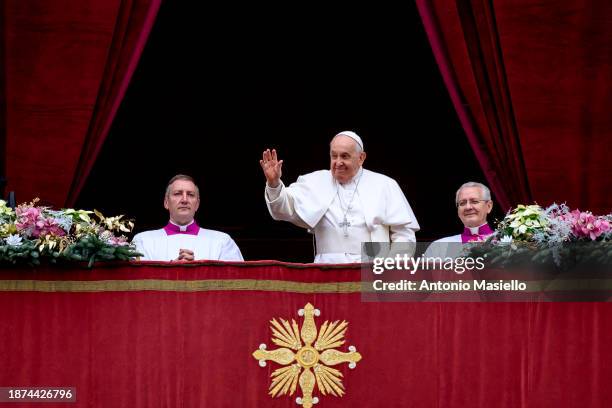 Pope Francis delivers his Christmas Urbi Et Orbi Blessing and his traditional Christmas Day message from the central balcony overlooking St. Peter's...