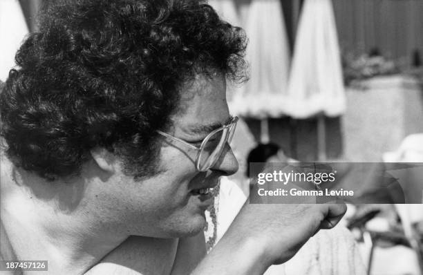 Israeli-American violinist Itzhak Perlman at the Hilton Hotel, Tel Aviv, Israel, circa 1990.