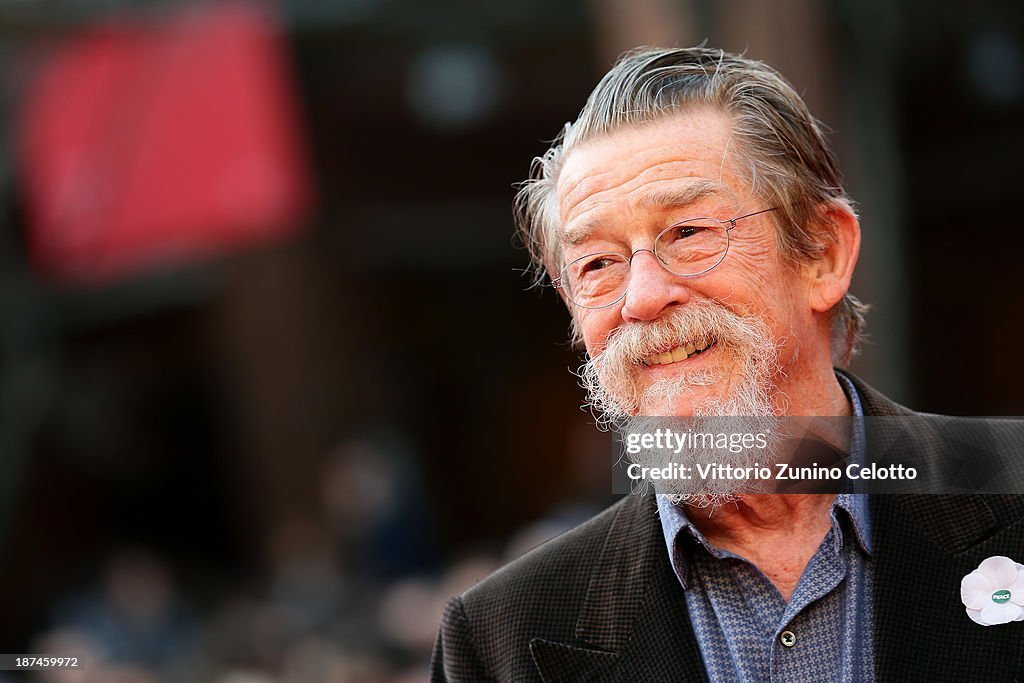 John Hurt On The Red Carpet - The 8th Rome Film Festival