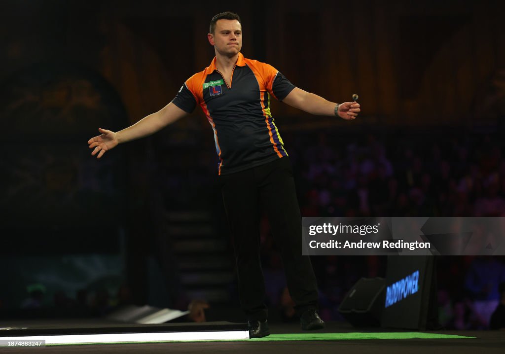 2023/24 Paddy Power World Darts Championship - Day Eight
