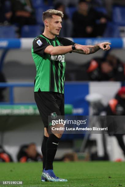 Andrea Pinamonti of US Sassuolo celebrates after scoring his team's first goal during the Serie A TIM match between US Sassuolo and Genoa CFC at...
