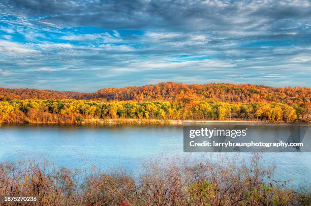 scenic view of the ohio river - rule of thirds photography stock pictures, royalty-free photos & images