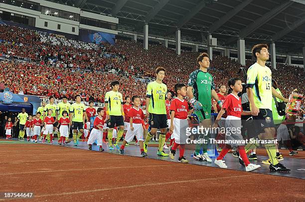 Seoul team players walk out for the AFC Champions League Final 2nd leg match between Guangzhou Evergrande and FC Seoul at Guangzhou Tianhe Sport...