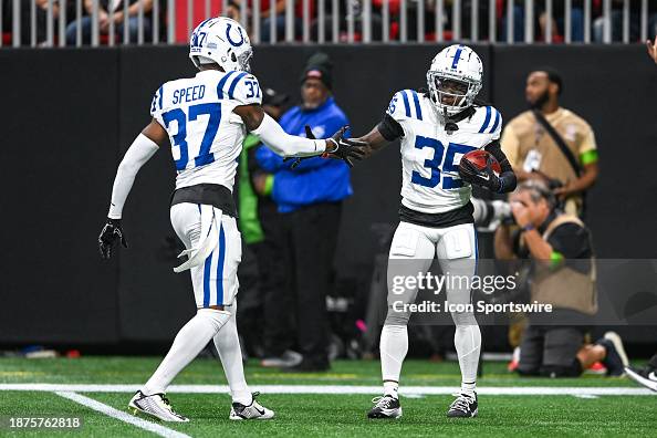Cornerback Speed Indianapolis cornerback Ameer Speed congratulates cornerback Chris ...