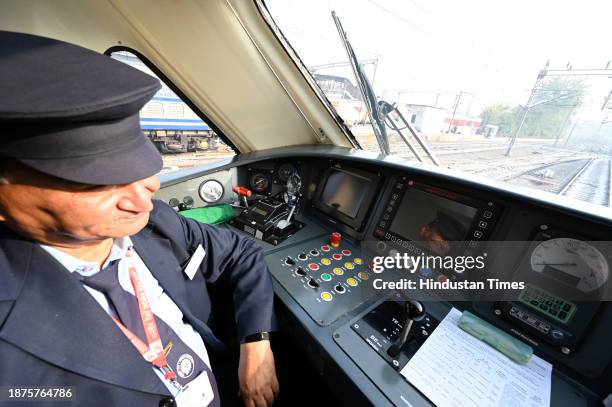 190 Train Driver Cabin Stock Photos, High-Res Pictures, and Images ...