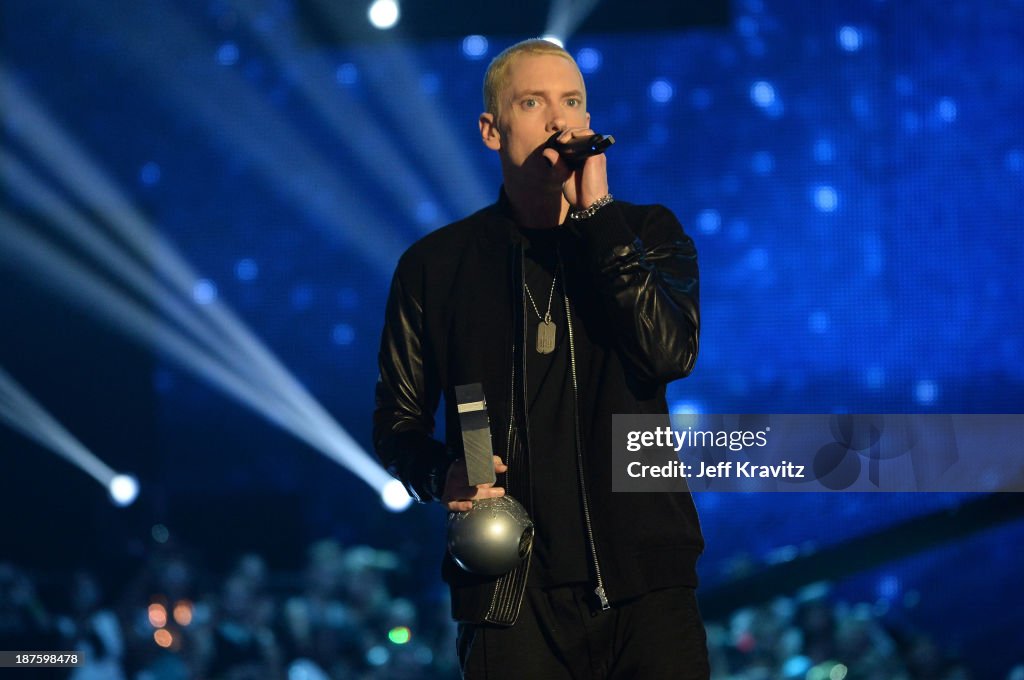 MTV EMA's 2013 - Show