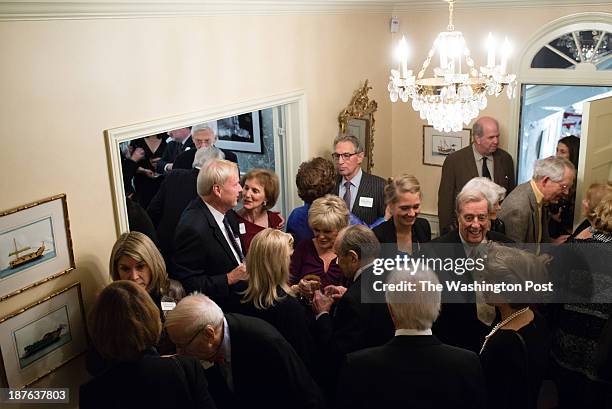 Nancy Rae Dutton Nancy Hogan Photos and Premium High Res Pictures - Getty Images