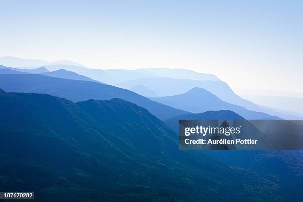 mont xalibu - parc national de la gaspésie stock pictures, royalty-free photos & images