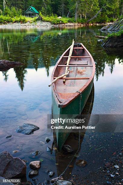 boat at grande fosse - parc national de la gaspésie stock pictures, royalty-free photos & images