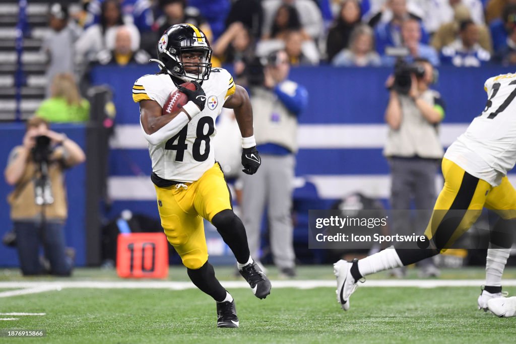 NFL: DEC 16 Steelers at Colts