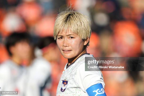 Nahomi Kawasumi of Albirex Niigata Ladies looks on during the WE League match between Omiya Ardija Ventus and Albirex Niigata Ladies at NACK5 Stadium...