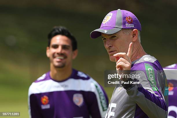 Glory coach Alistair Edwards addresses his players during a Perth Glory A-League training session at McGillivray Oval on November 12, 2013 in Perth,...