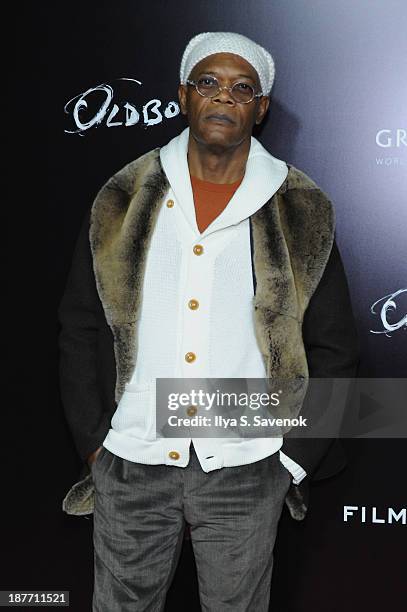 Aactor Samuel L. Jackson attends the screening of "Oldboy" hosted by FilmDistrict and Complex Media with the Cinema Society and Grey Goose at AMC...