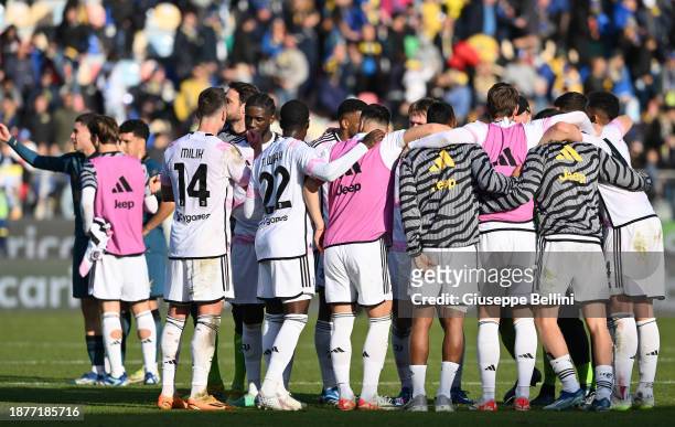 Players of FC Juventus celebrate the victory after the Serie A TIM match between Frosinone Calcio and Juventus at Stadio Benito Stirpe on December...