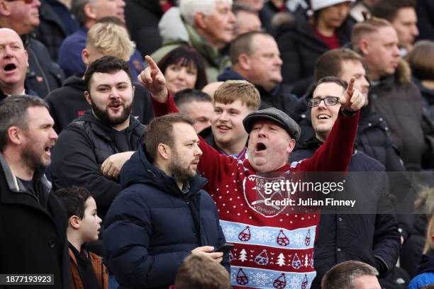 19,571 West Ham Fan Stock Photos, High-Res Pictures, and Images - Getty