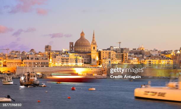 valletta, malta - maltese foto e immagini stock