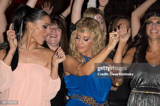 Lisa Distasio Priscilla Distasio Photos and Premium High Res Pictures - Getty Images