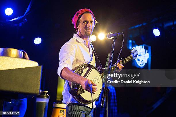 Jason Mraz performs onstage at the Rob Machado Foundation 2nd Annual Benefit Concert at Belly Up Tavern on November 12, 2013 in Solana Beach,...