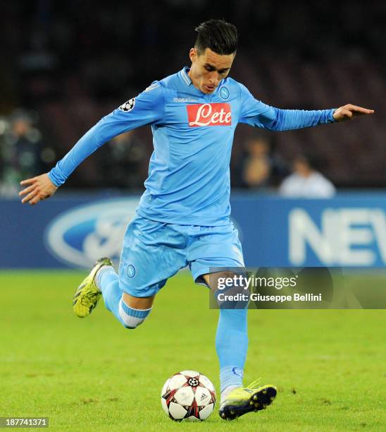 Josè Callejon of Napoli in action during the UEFA Champions League Group F match between SSC Napoli and Olympique de Marseille at Stadio San Paolo on...