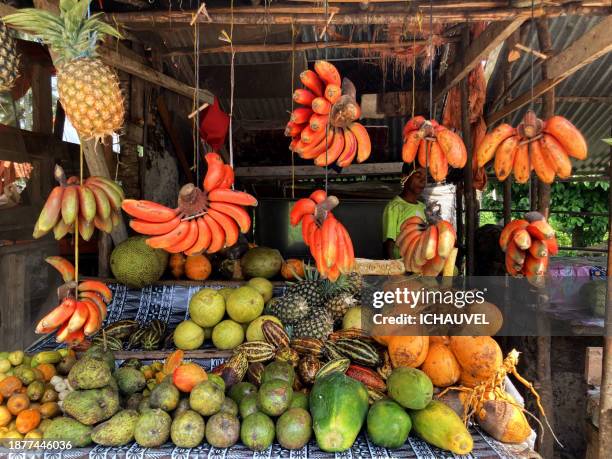 fruits market zanzibar - tanzania stock pictures, royalty-free photos & images