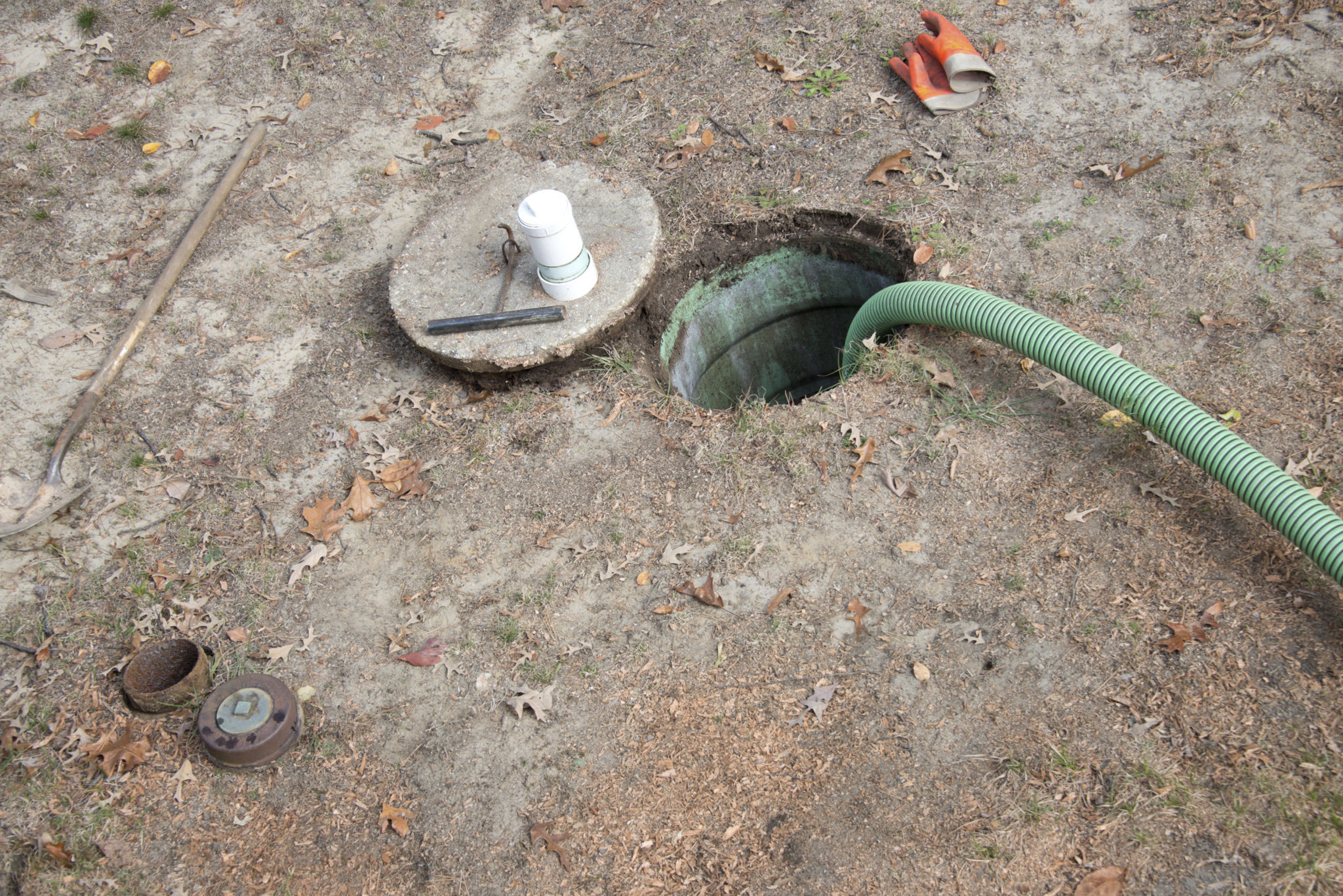 septic tank vs cesspool