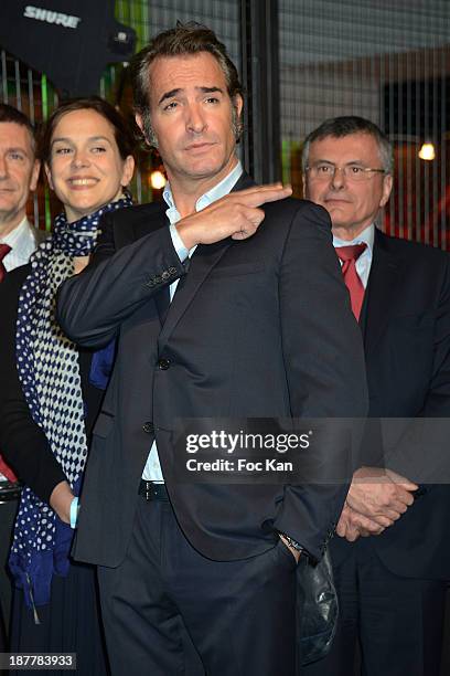 Jean Dujardin attends the Quai Des Orfevres 2014 Literary Prize award announcement at the Police Judiciaire on November 12, 2013 in Paris, France.