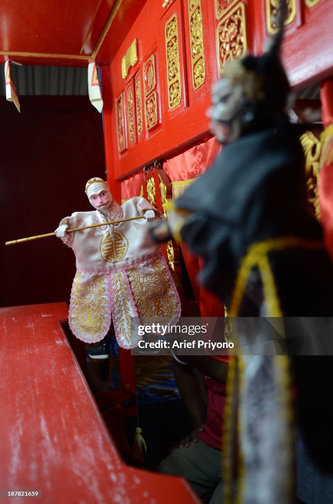 Potehi Chinese Puppet Show in Indonesia