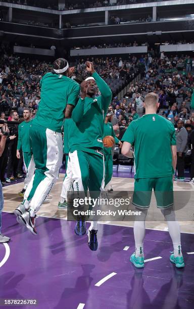 Boston Lineup 56 Boston Celtics Starting Lineup Stock Photos, High-Res Pictures, and ...