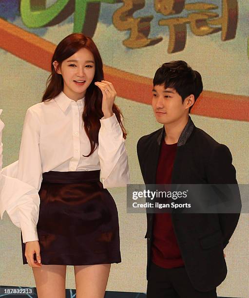 Kang Min-Kyung and Ryu Deok-Hwan attend the 'Hope TV SBS' press conference at SBS Prism Tower on November 12, 2013 in Seoul, South Korea.