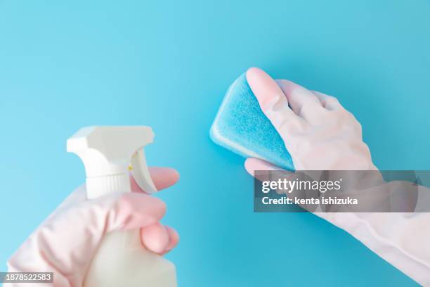 image of cleaning with a sponge 01 - washing up glove stock pictures, royalty-free photos & images