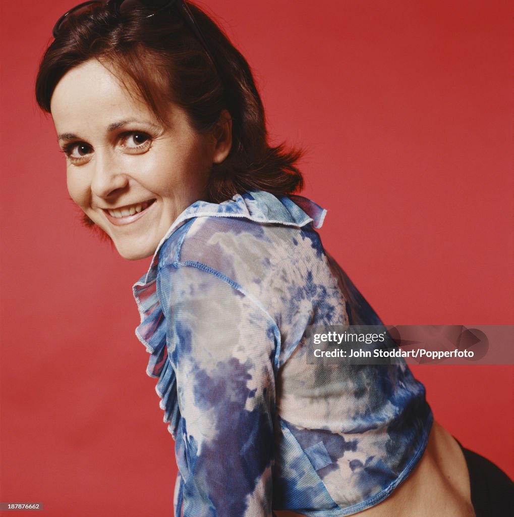 Ananda Root English stage and screen actress Amanda Root, circa 1995. News Photo ...